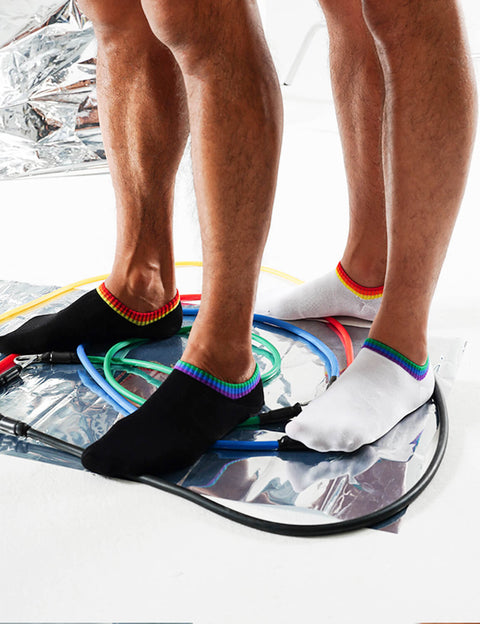 Rainbow Strips No-Show Thin Socks SINGLE-PACK